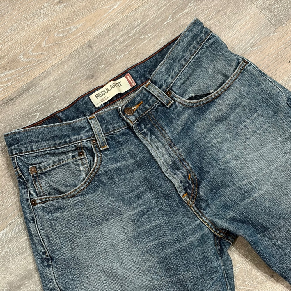 Levis 505 Regular Fit Jeans Mens 33x32 Medium Wash Blue Denim Straight Leg